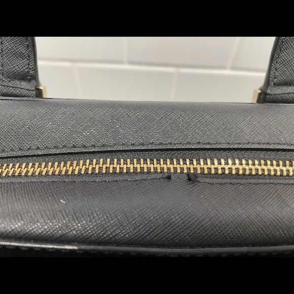 Kate Spade Small Purse - Picture 5 of 8
